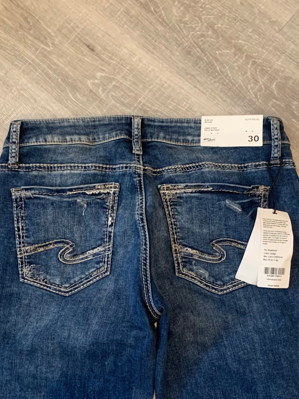 Silver NWT Boyfriend Mid-Rise Slim Leg Jeans Distressed 30 - Picture 5 of 9
